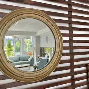 https://pighi.hotelschalkidiki.net